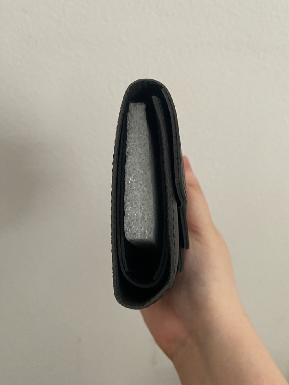 Classic Black Leather Wallet - Unbranded - Picture 4 of 7